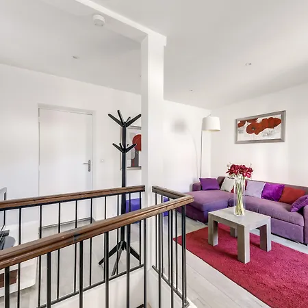 Pensión Loft Fraternité 3*