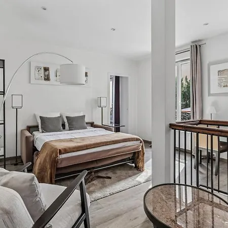 Loft Fraternite בית הארחה בנולט